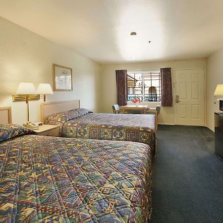 Days Inn By Wyndham Riverside Tyler Mall Habitación foto
